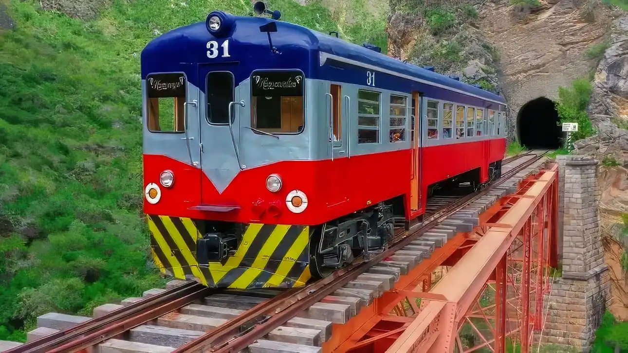 Tren de Huancayo a Huancavelica